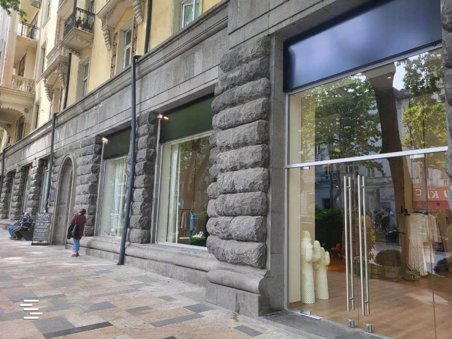 Commercial Real Estate in Vake